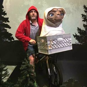 Meet your Posher, Ray